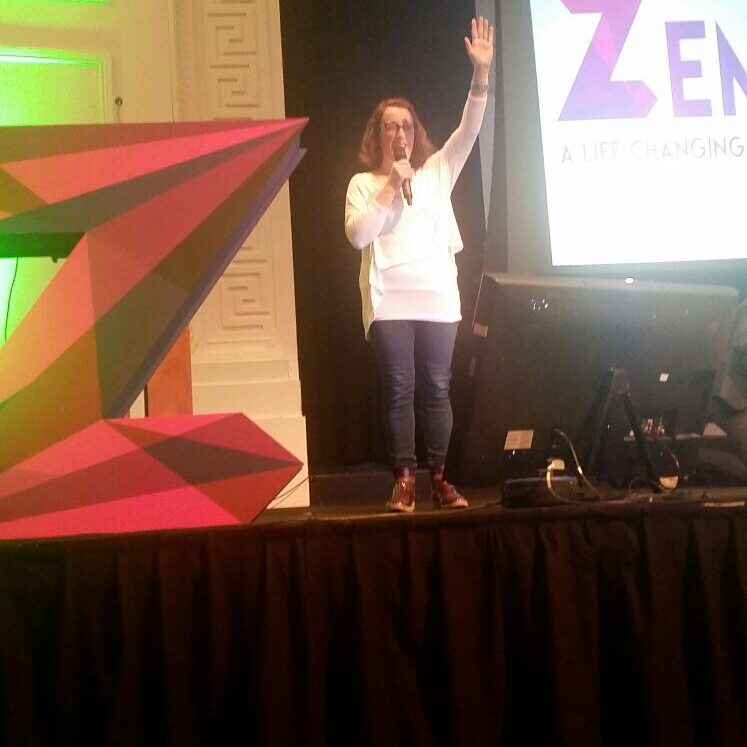 Caoimhe on stage at Zeminar